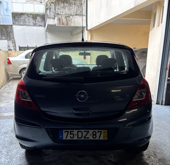 Opel Corsa D Enjoy 1200 Gasolina 160Milkm