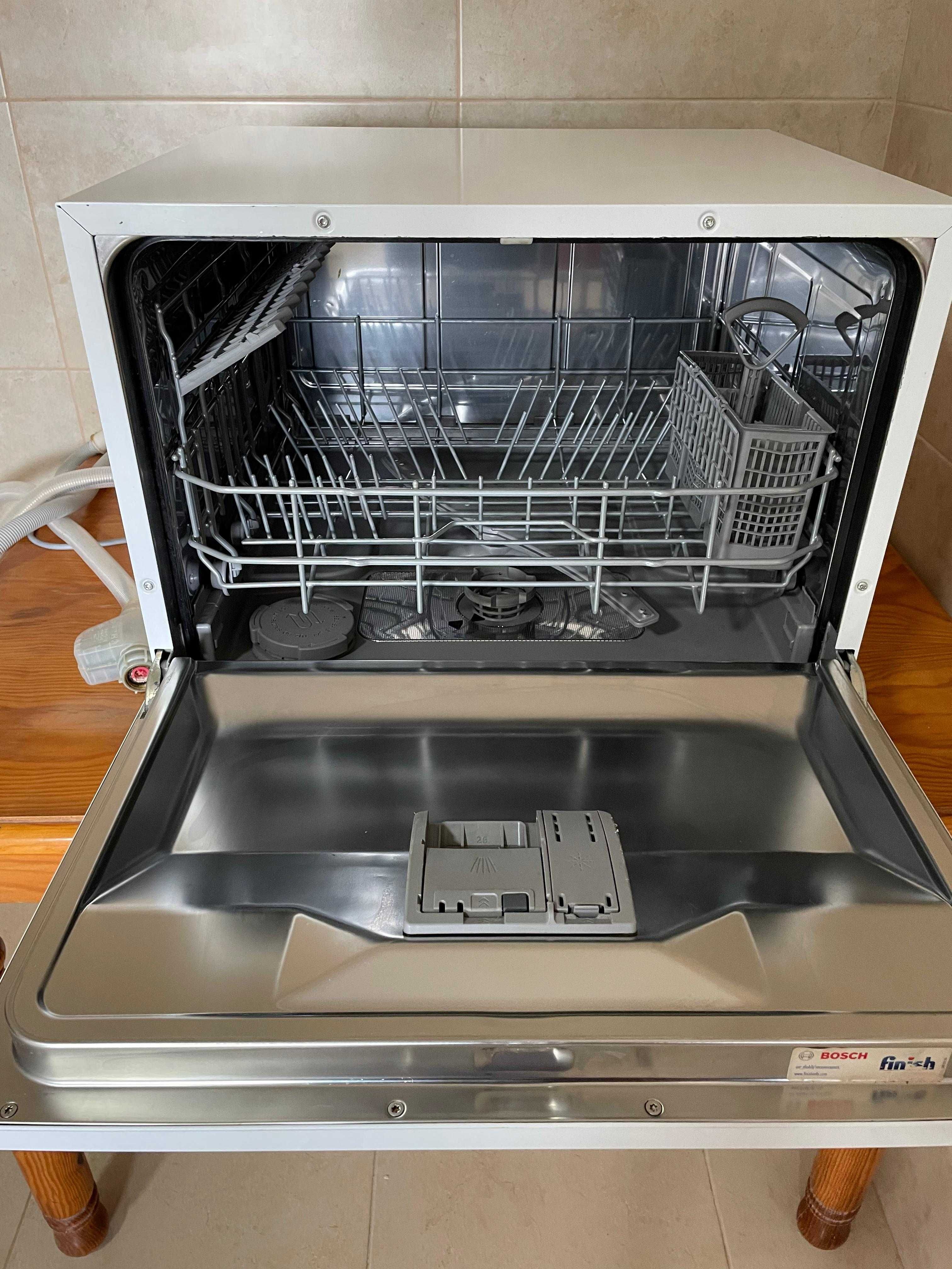 Máquina de Lavar Loiça Bosch - SKS62E32EU Silence Plus