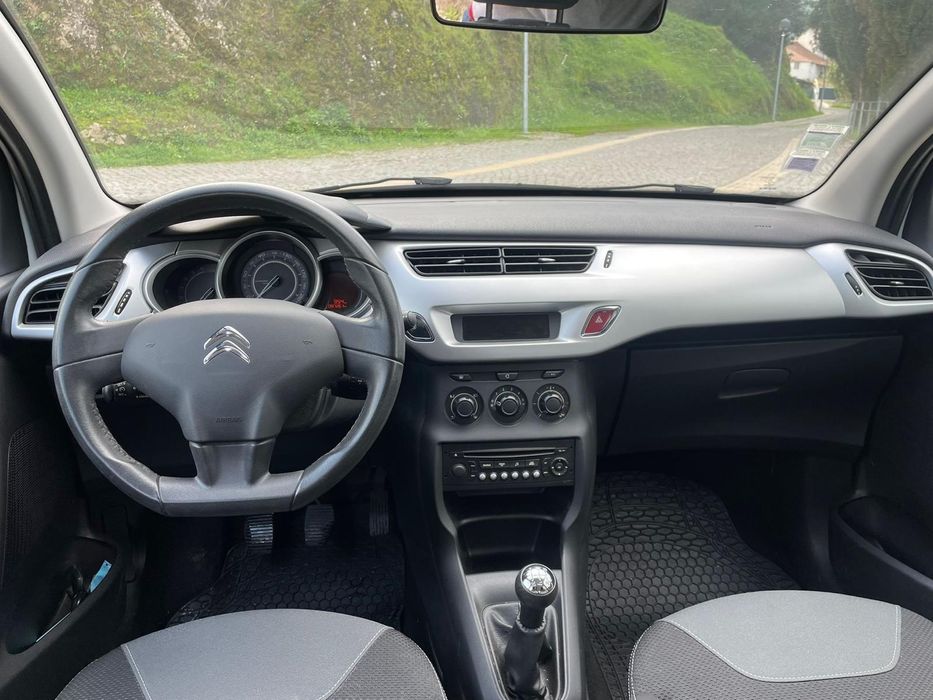 Citroen C3 II 1.2 VTi Gasolina 82 cv
