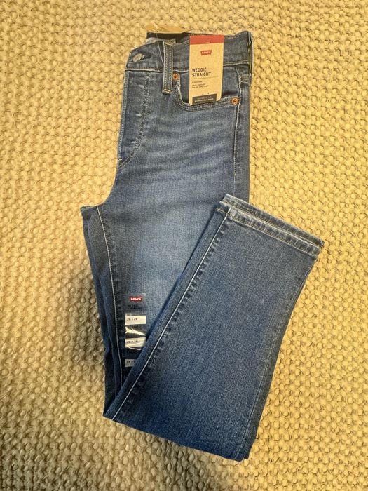 Женские Levi’s Wedgie Straight 26x28, новые, оригинал