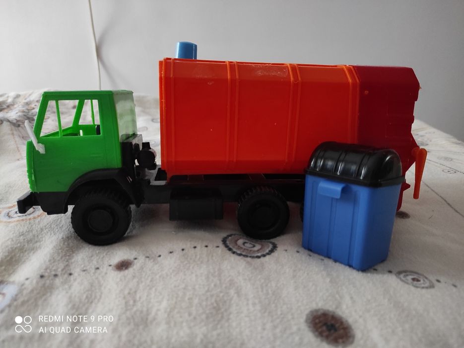 Машины , игрушки