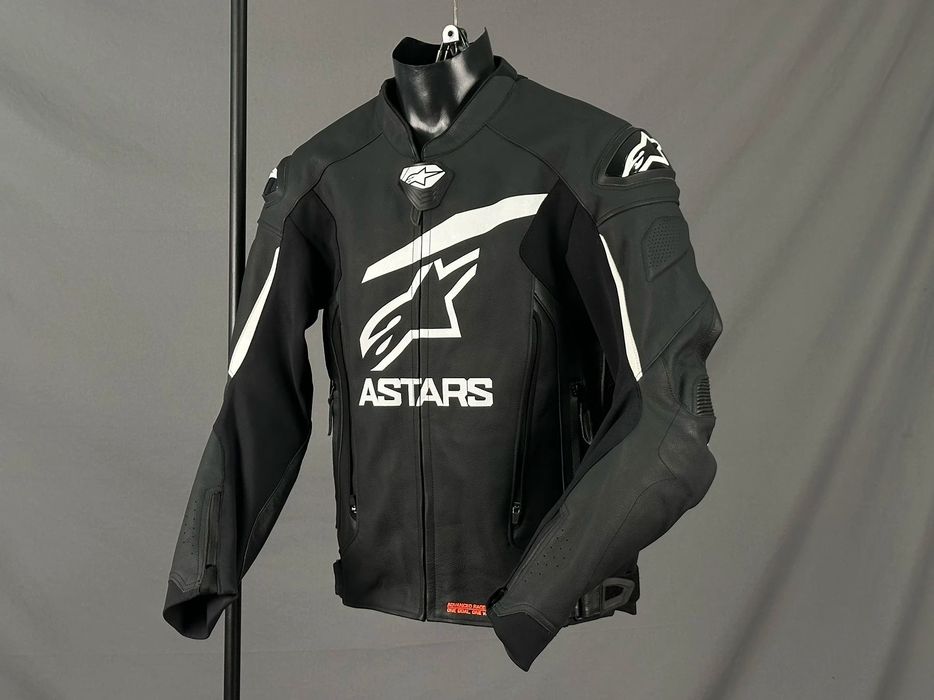 Мотокуртка Alpinestars, Dainese, Macna GP Plus R v4