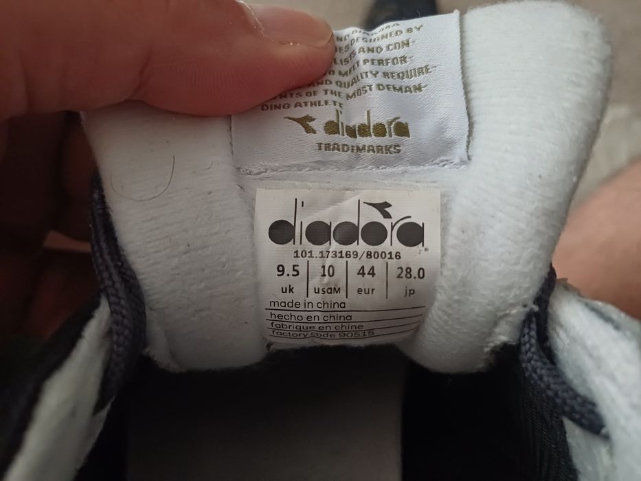 Buty sneakarsy diadora nr. 92  rozm 44. 28cm