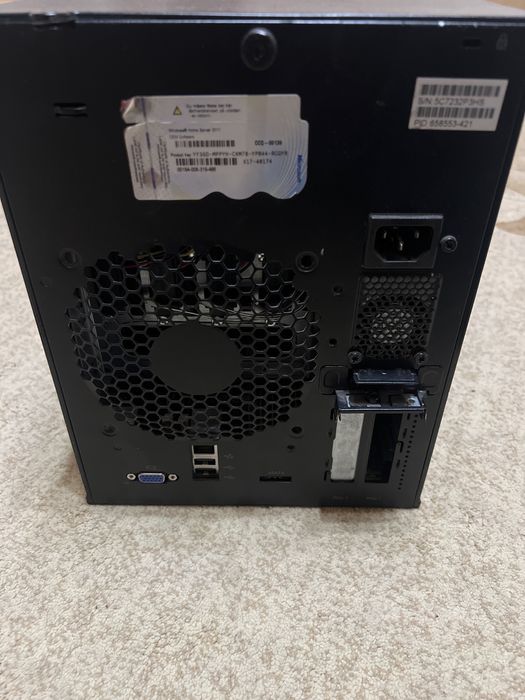 HP MicroServer Gen7 n40l 12Gb
