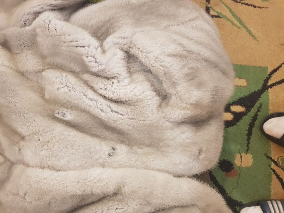 Шуба норковая серо - голубая