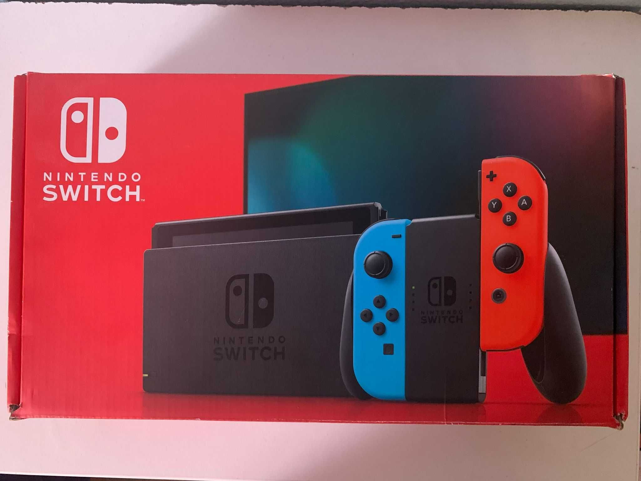 Nintendo Switch 32gb em estado excelente 
(com 2 jogos e capa)