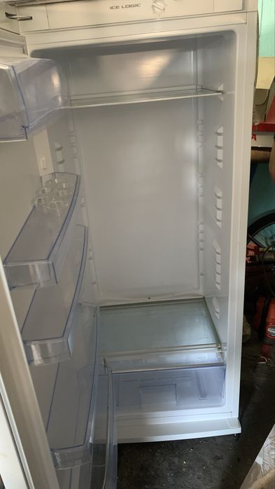 Продам холодильник Snaige