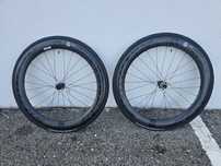 Par de rodas de disco de carbono