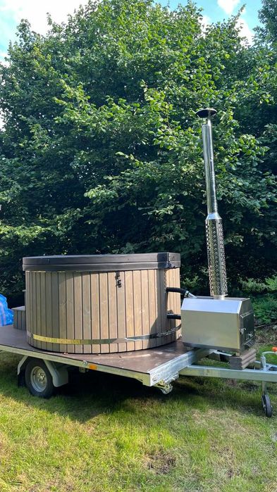 Balia ogrodowa od ręki z piecem na drewno i hydromasażem