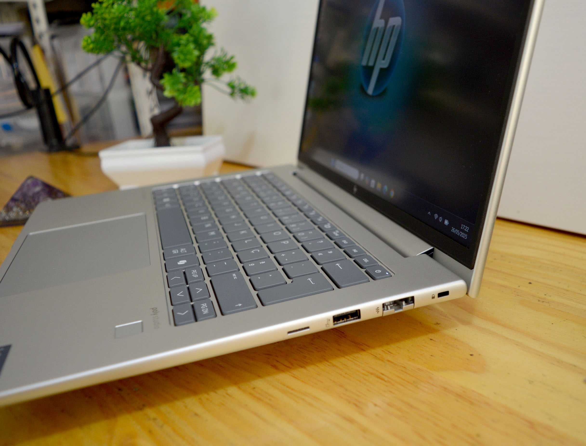 HP IntelCoreUltra7 165H 5.00Ghz - 32GB DDR5- Intel Arc-512GB+Dock Novo