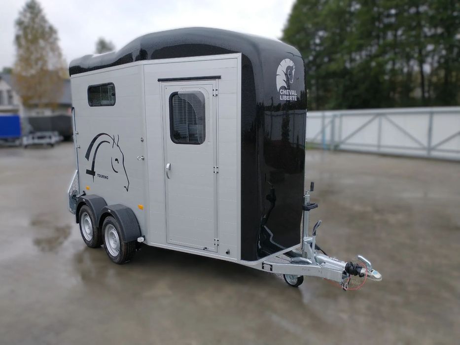Cheval Liberte Touring Country  Cheval liberte Debon, Touring Country, Koniowóz, Przyczepa Konna