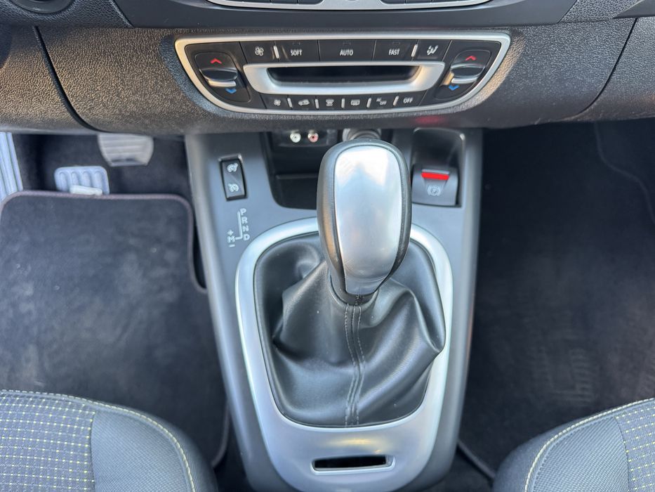 Renault Grand Senic 1.5 dci автомат з Швейцарії