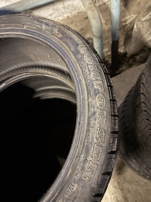 Зимова гума 245.40r20Comforser