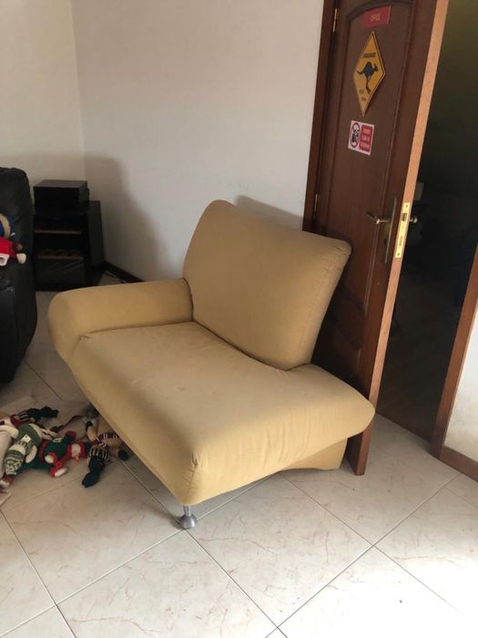 2 Sofás usados bom estado