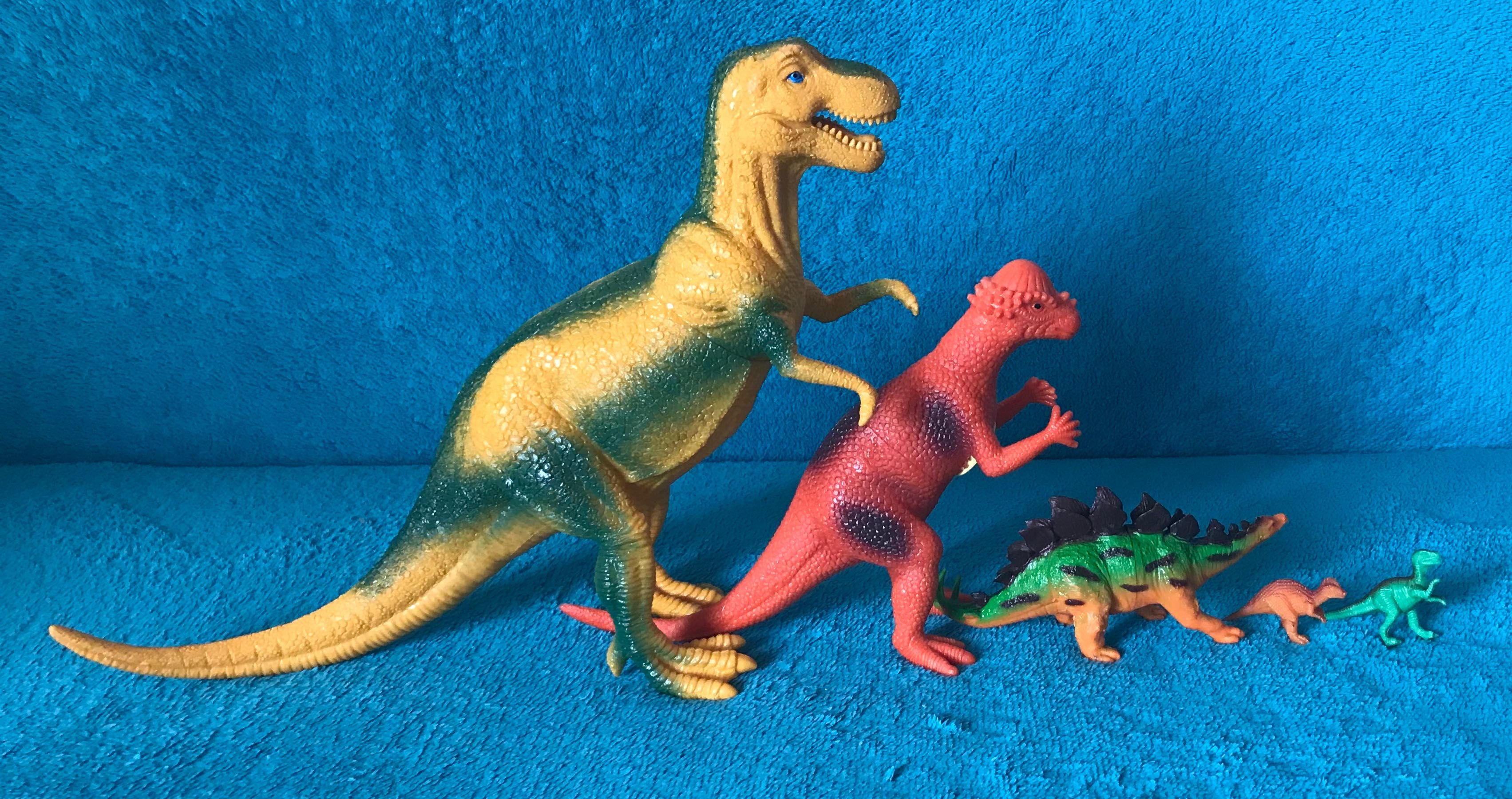 Dinozaury figurki