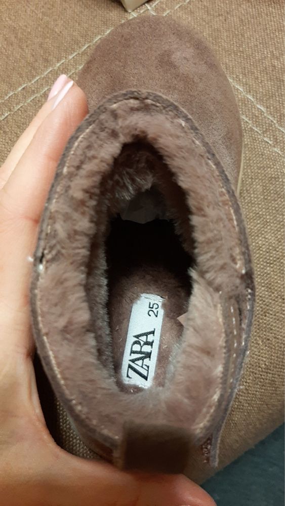 Уггі дитячі Zara