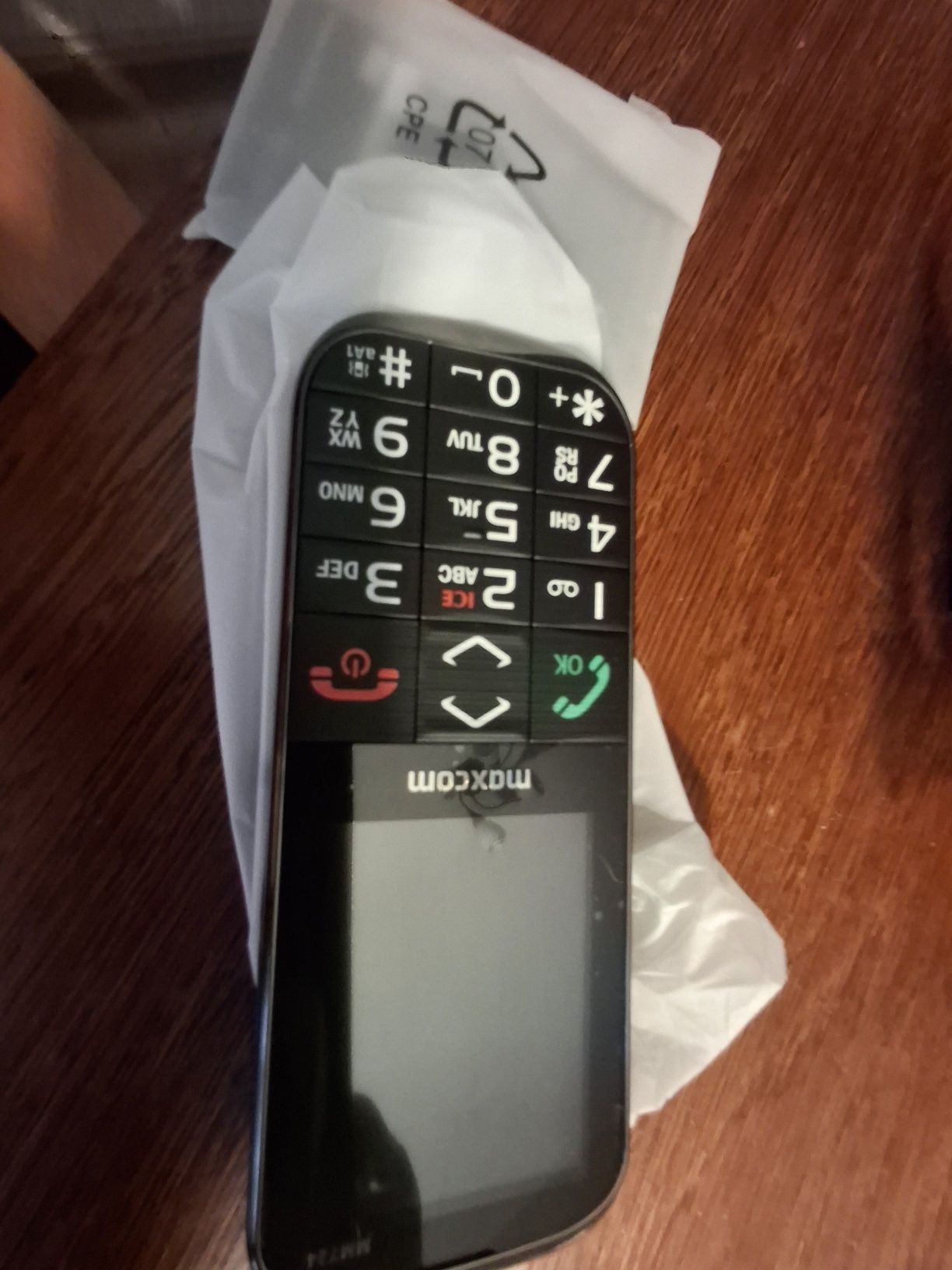 Maxcom Mm 724. Telefon dla seniora