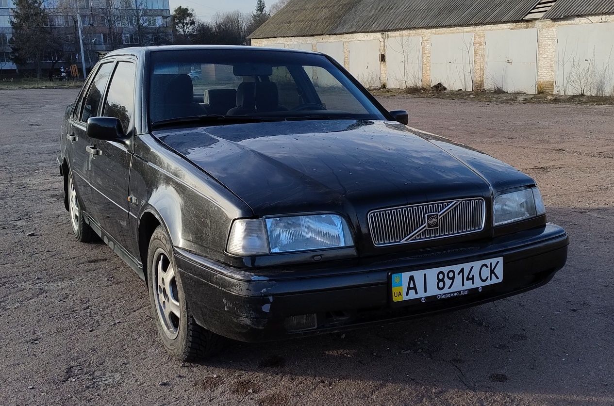 Продам Volvo 460 2.0 газ\бенз