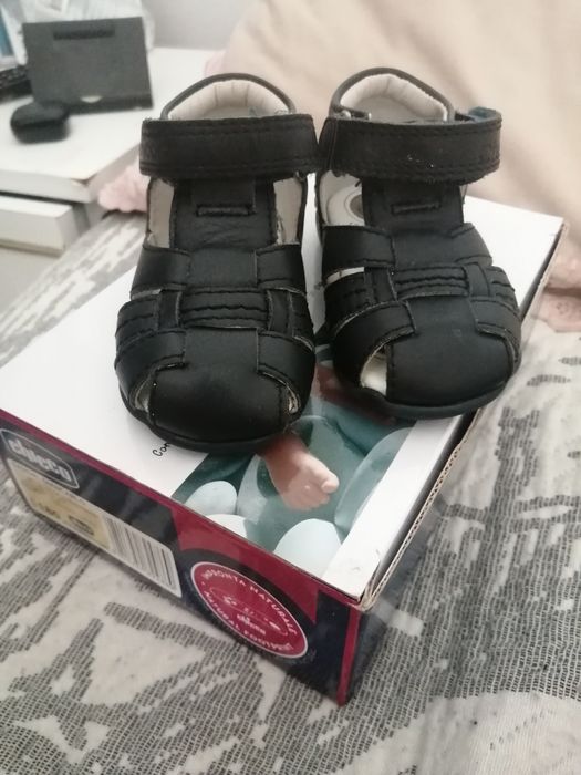 Sandálias bebe chico