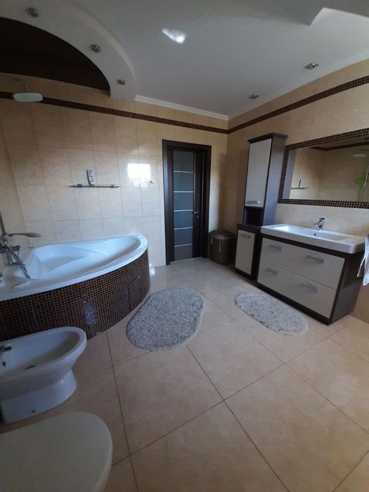 Продаж котеджу Винники