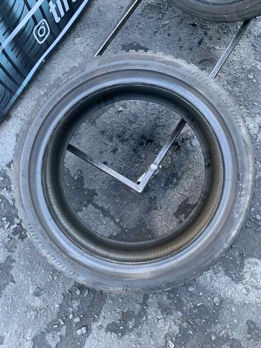 Шини 245/40 R19 пара Bridgestone 7,7мм, зима
