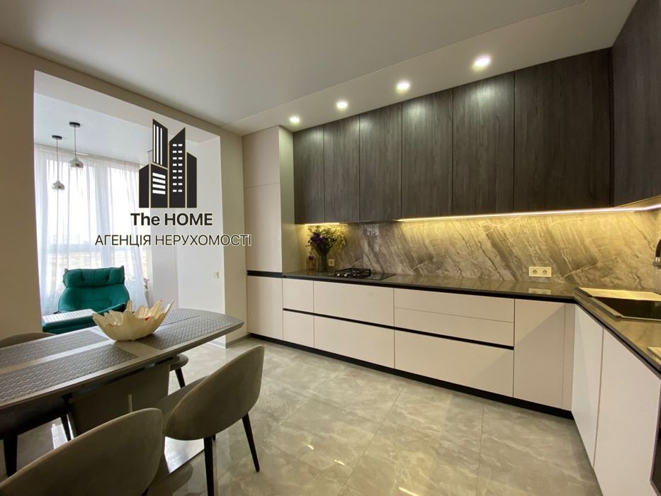 Продаж 3 к квартири та кухня-вітальня ЖК Софія Резиденс Мартинова