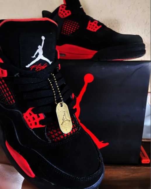 Jordan 4 retro thunder red R.41