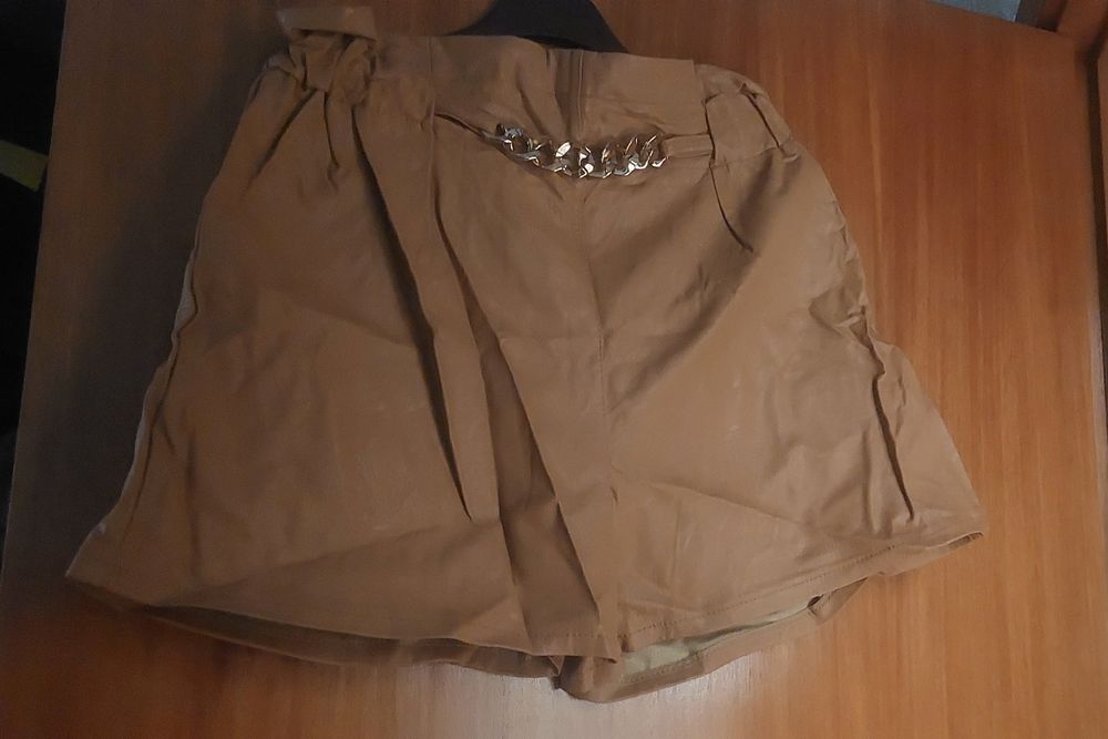 Calçao de napa castanho