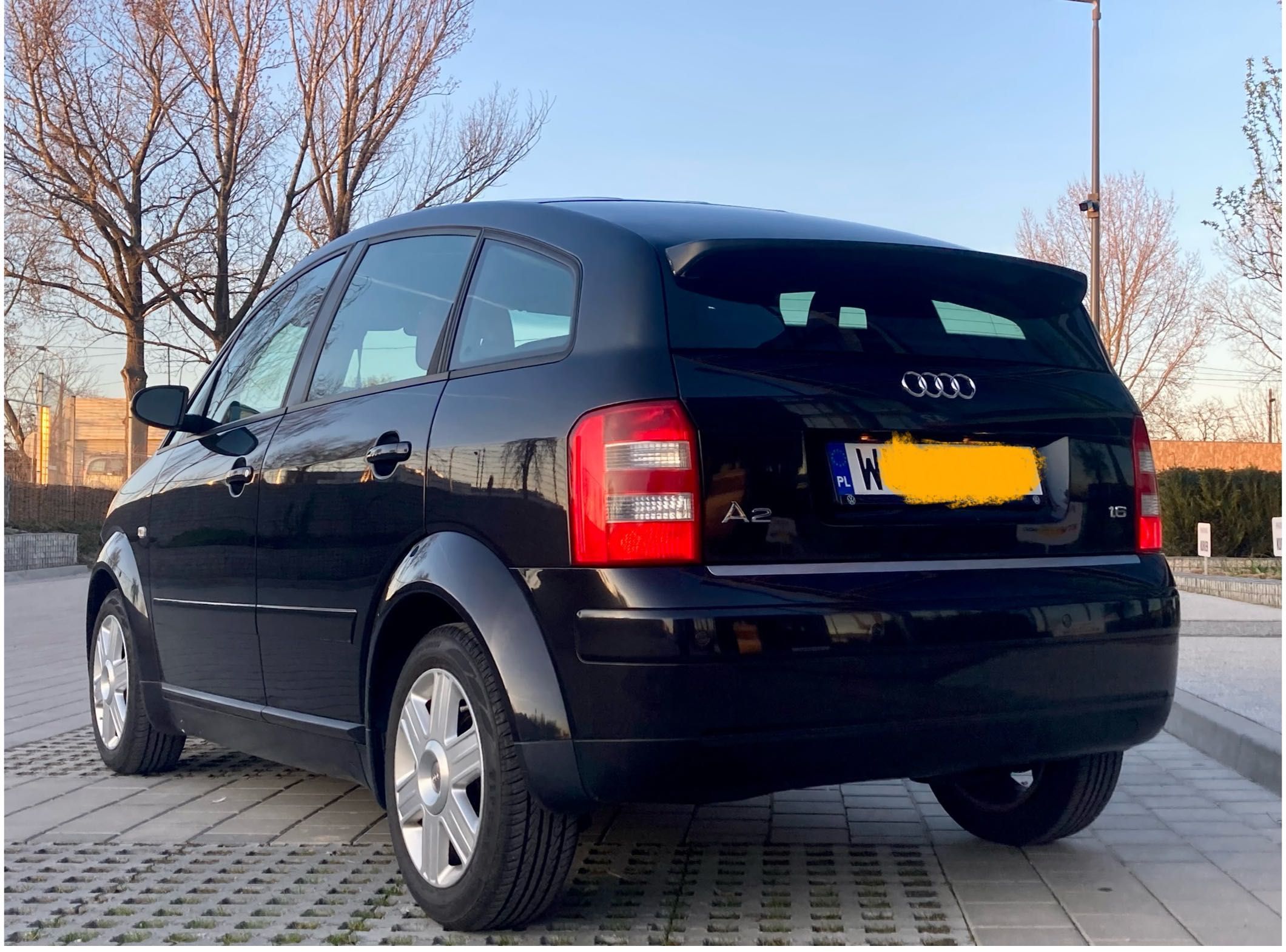 Audi A2 1.6 2005 maly przebieg  S line