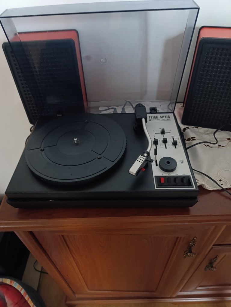 Gramofon Artur WG-903