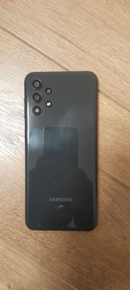 Продам Samsung Galaxy A13-4/128Gb Black