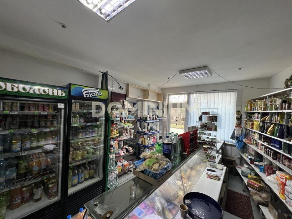 Продається комерційна будівля у м. Хуст