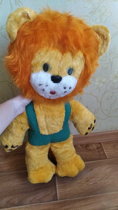 лев игрушка мягкая почти новая 60см. есть обмен