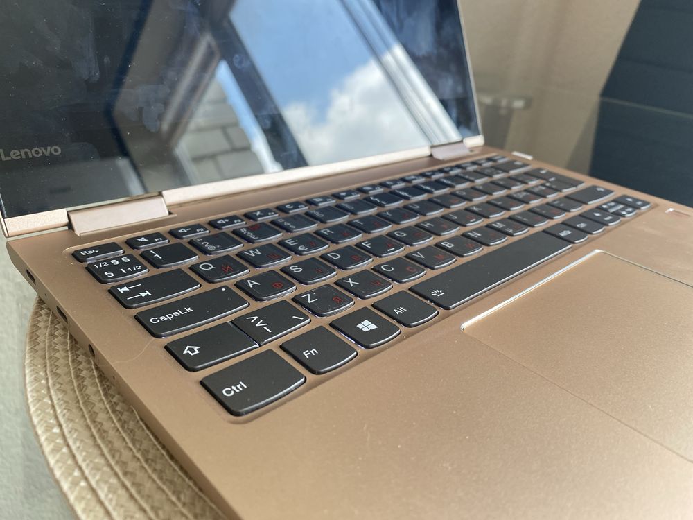 Продам lenovo yoga windows ноутбук - планшет