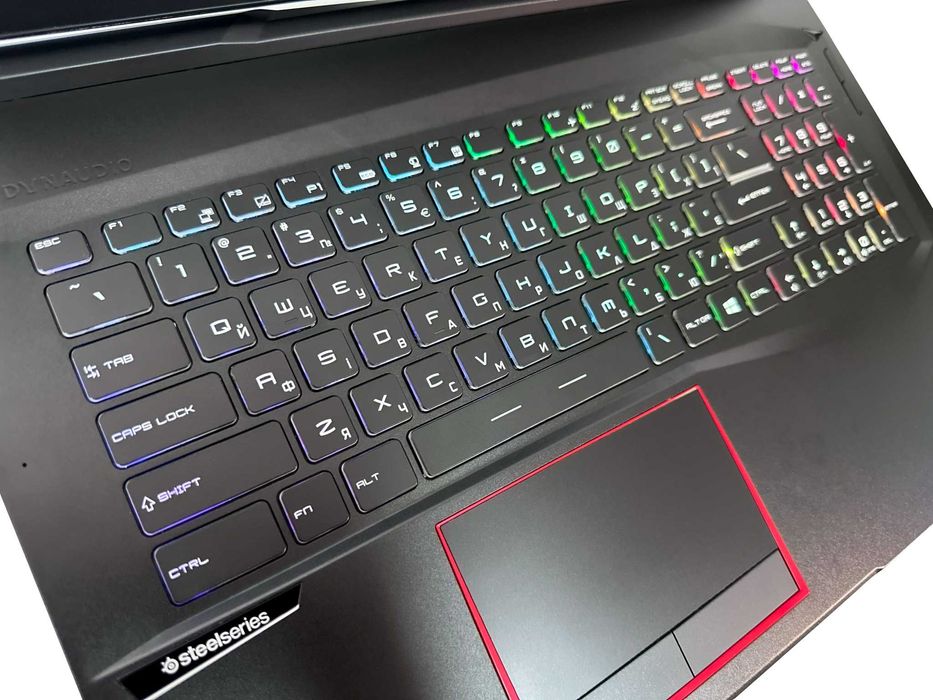 Ноутбук MSI GE75 Raider: Core i7-10750H/32ГБ/RTX 2070/512+1000ГБ/17.3"