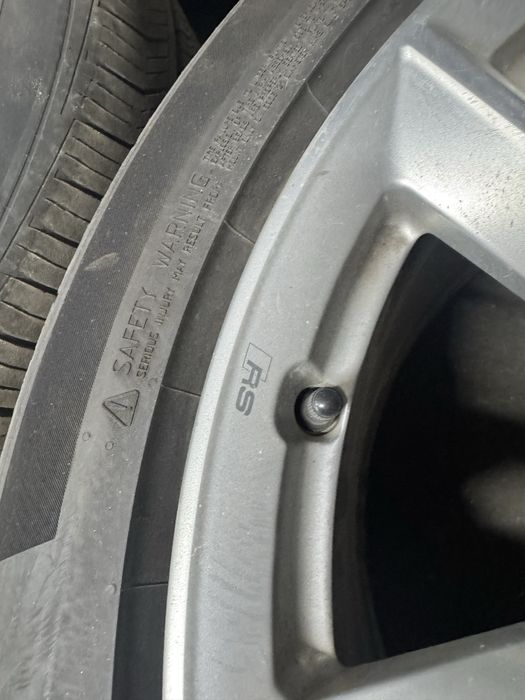 Комплект оригінальних r21 дисків для Audi Q7 4M