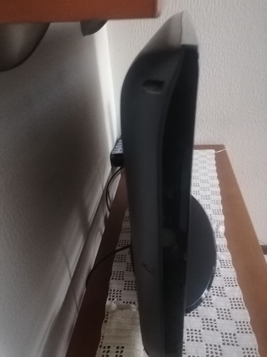 Vendo 32 polegadas TV lcd como nova