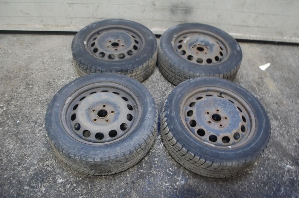 FELGI STALOWE + OPONY ZIMOWE 205/55R16 1K0601027A 5X112 ET50 6.5J SEAT LEON II VW SKODA AUDI