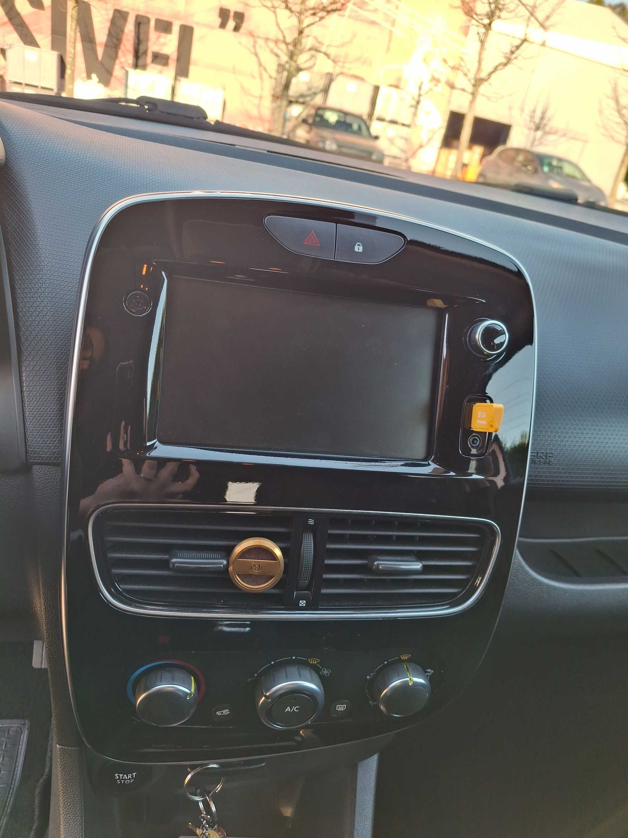 Renault Clio 1.5 dCi Limited