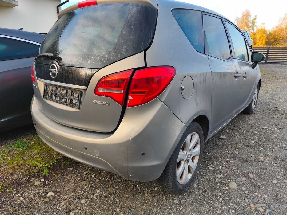 Opel Meriva B 1.3 CDTI 95KM Z13DTE kolor Z40W Cała na Części