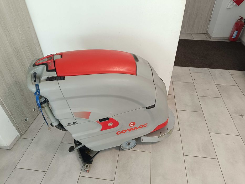 Szorowarka/maszyna czyszcząca Comac Simpla 50BT