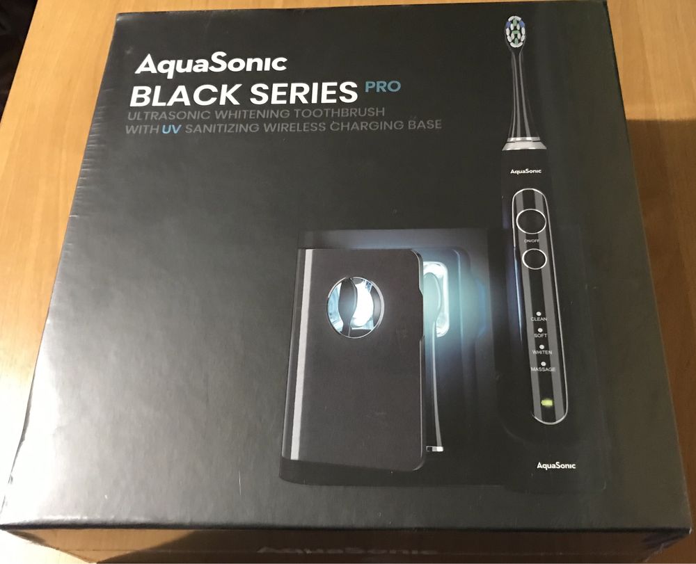 Новая!!! Электрическая зубная щётка AquaSonic Black Series Pro