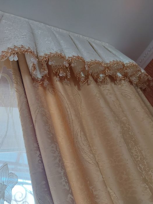 Продаю штору + ламбрикени + тюль