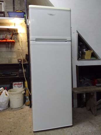 Продаємо холодильник Zanussi в гарному стані.