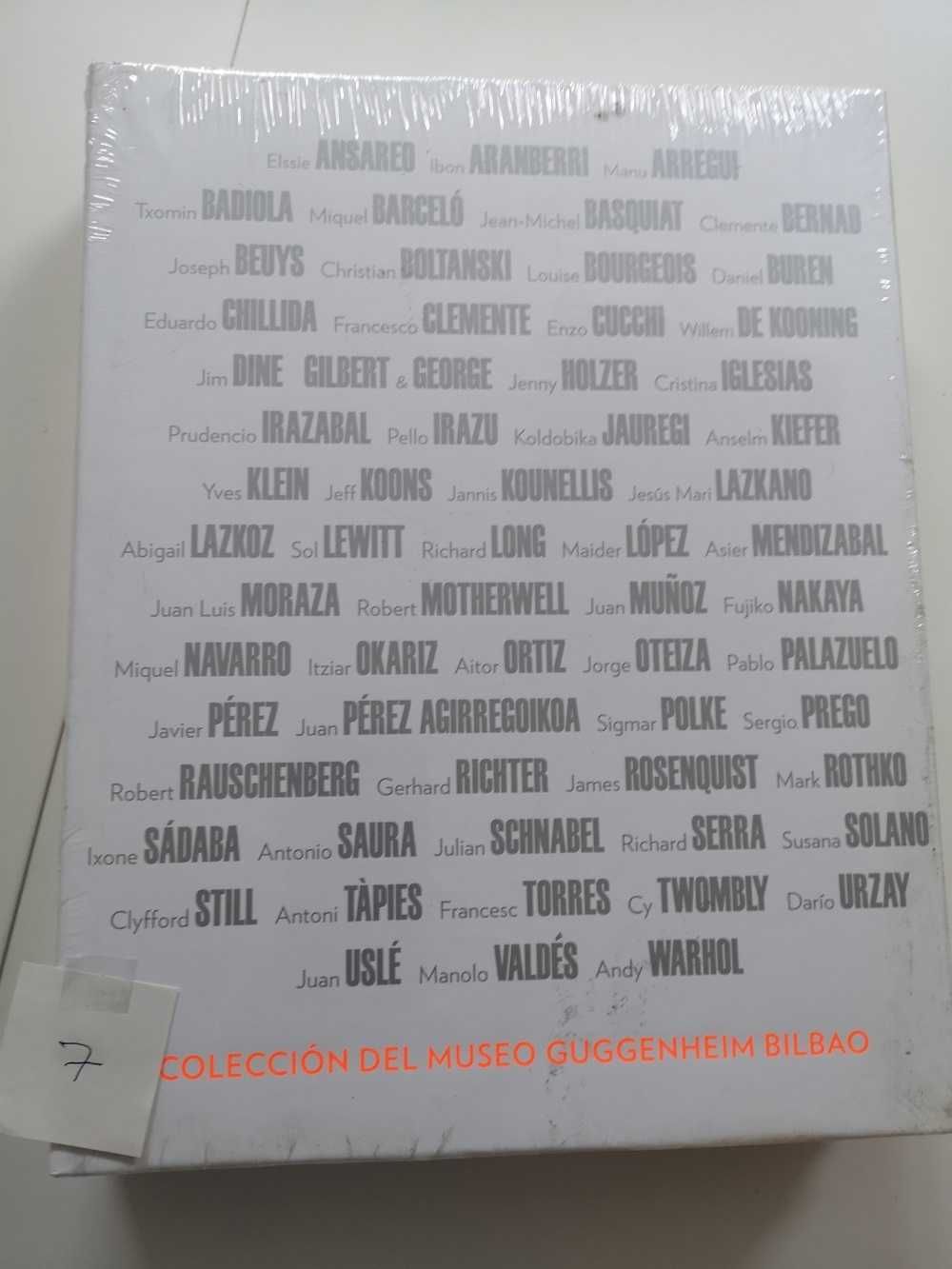 Livro de capa dura - Museo Guggenheim