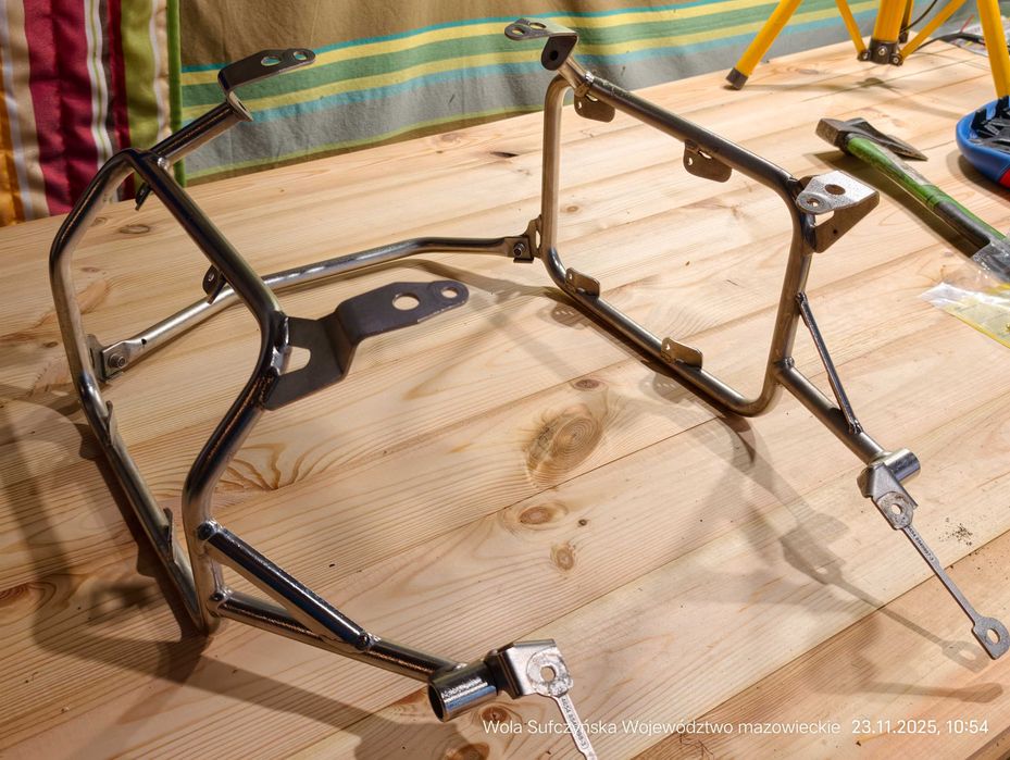 Stelaż kufrów bocznych BMW R1250GS - komplet