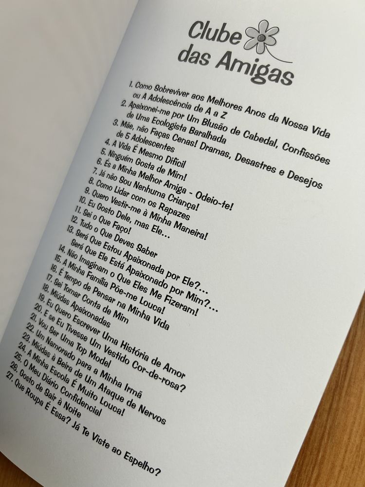 Livro “Que roupa é essa? Já te viste ao espelho?”, de Giulia Goy