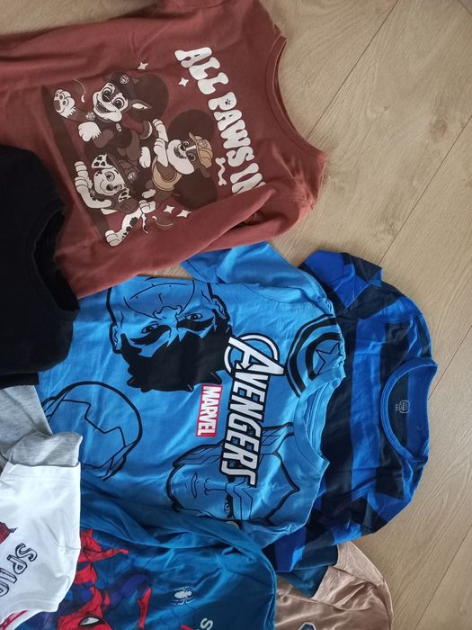 Zestaw bluzek z długim rękawem 104 chłopięce