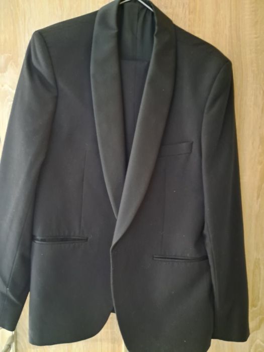 Sprzedam Garnitur Męski