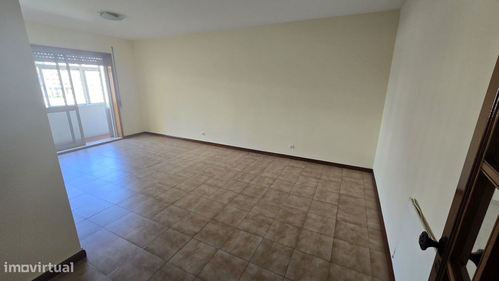 T2+1 lugar de garagem e arrumos Corte Inglês